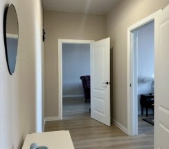 Просторная Двушка в центре. в Как Дома 05