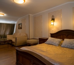 Двухместный полулюкс с видом на город двуспальная кровать в Incanto Hotel