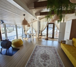 Коттедж с красивым видом из окна в Бали