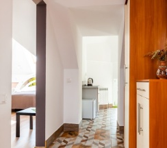 улучшенный четырехместный с ванной комнатой в Relax88