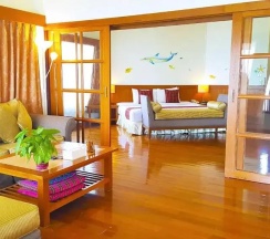Двухместный люкс Cliff Beach c 1 комнатой двуспальная кровать в Birds and Bees Resort