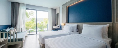 Номер Deluxe с красивым видом из окна в Seabed Grand Hotel Phuket