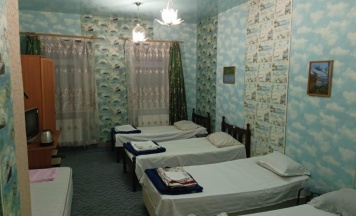 Номер стандарт эконом с 4 односпальными кроватями в Парнас