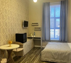 Улучшенный с двухспальной кроватью в Куликовъ