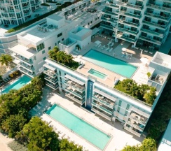 Апартаменты c 1 комнатой с балконом и oceanfront в Modern Geometry at Monte Carlo Miami Beach