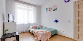Кудрово: Апартаменты LikeHomeAparts (ЛайкХоумАпартс) на проспекте Европейский 3