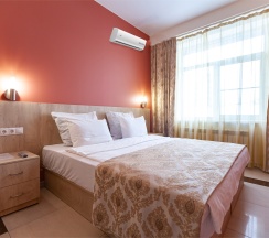 КОМФОРТ 3-местный (с диванчиком). Новый номерной фонд в MaxxRoyal