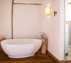 Retreat With Pool Beach с 3 комнатами в Soneva Fushi