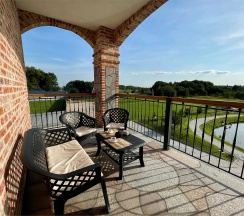 Люкс 2-местный+ 2 дополнительных места в Alpha Garden