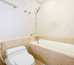 Двухместный номер Honeymoon с видом на море двуспальная кровать в Andaman Beach Suites Hotel