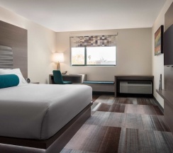 Четырёхместный номер Standard с видом на воду в Aloft Scottsdale