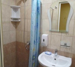 Трёхместный номер Standard с красивым видом из окна в Гуля