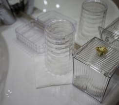 Люкс | Балерина (2+1) с высокой кроватью (180 см)  и односпальным диванчиком в Veneta rooms guesthouse