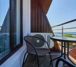 Коннект с балконом. Вид на море в Val`kont hotel