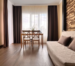 2х комнатный 4х местный номер с балконом в Alpen House