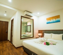 Двухместный номер Deluxe (двуспальная кровать) в Capecia Danang Hotel & Apartment