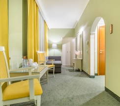 Джуниор Сюит в Suleiman Palace Hotel