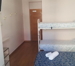 Четырёхместный номер Economy в Hotel Le Vele - Fronte spiaggia Playa del Sol 108-109