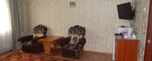 Комната комфорт с 1 двуспальной кроватью в В Шахтерске