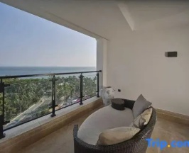 Двухместный номер Superior с видом на море (двуспальная кровать) в Tangla Hotel Sanya
