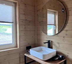 Лодж с двумя спальнями и террасой в Соты&Варенье