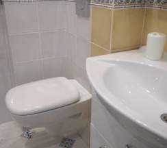 4-местные 1-комнатные апартаменты люкс с 1 двуспальной кроватью в AntoninaApartments (АнтонинаАпартментс) на улице Крылова