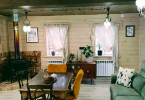 Коттедж Домик с камином на склоне в Пермском крае