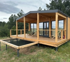 Большая дача с террасой в Синий Яр