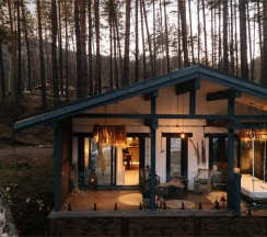 Авторское шале - Солома в МираМирам