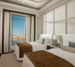 Двухместный номер Grand Deluxe двуспальная кровать в The St. Regis Astana
