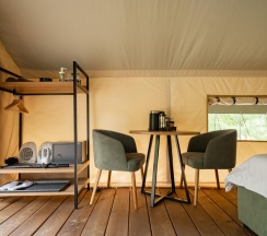 Тент-хаус у реки в Ороктой парк