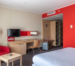 Стандарт с большой кроватью в Cosmos Astrakhan Hotel