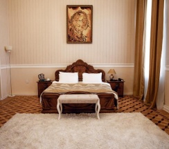 Трёхместный номер Economy в Royal Palace Hotel Baku