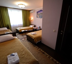 Четырёхместный номер Standard с видом на город в Комфорт