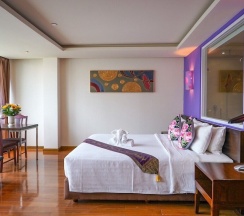 Люкс Deluxe в Hotel Mermaid Bangkok