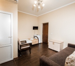2х комнатный семейный номер на 4-5 человек в Dream House