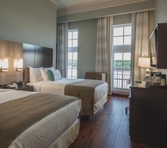 Четырёхместный номер в The Cotton Sail Hotel, Tapestry Collection By Hilton