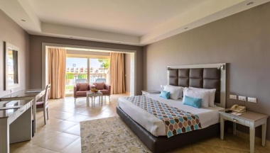 Двухместный номер Deluxe двуспальная кровать в Sunrise Crystal Bay Resort