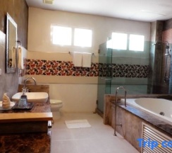 Люкс Executive с видом на море в Vartika Resovilla KuiBuri Beach Resort and Villas