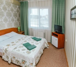 Трёхместный номер Standard с красивым видом из окна в Алла