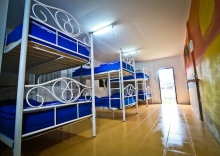 Кровать в общем номере в Saparote Hostel