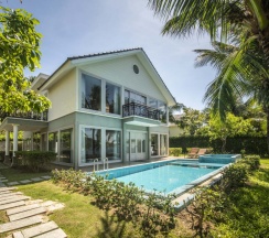 Вилла с 3 комнатами в Hon Tam Resort (formerly MerPerle Hon Tam Resort)