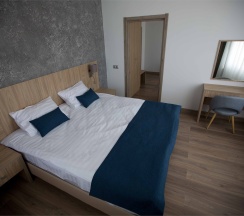 Делюкс в Планета iQ