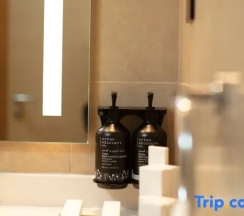 Номер Premium в Serenity Lakeside Resort