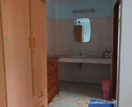 Двухместный номер Standard с балконом и с красивым видом из окна 2 отдельные кровати в Royal Beach Guest House