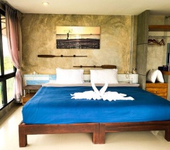Двухместный номер Standard с видом на море двуспальная кровать в Windy Sea View Resort