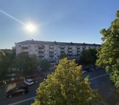 Апартаменты c 1 комнатой с красивым видом из окна в Квартира на Краснооктябрьской 44