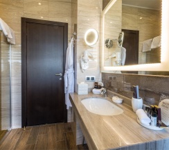 СУПЕРИОР С 1 КРОВАТЬЮ «KING SIZE» в Томь River Plaza