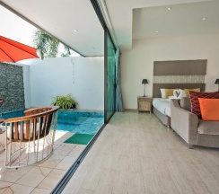 Вилла Deluxe с балконом в Tropicana Pool Villa