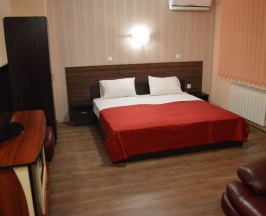Двухместный номер Deluxe с балконом 2 отдельные кровати в Bon Bon Hotel